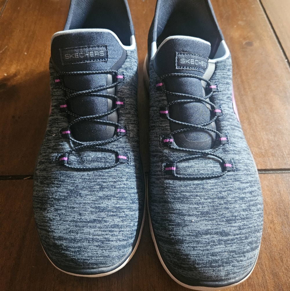 Skechers Navy Sneakers with Pink Highlights